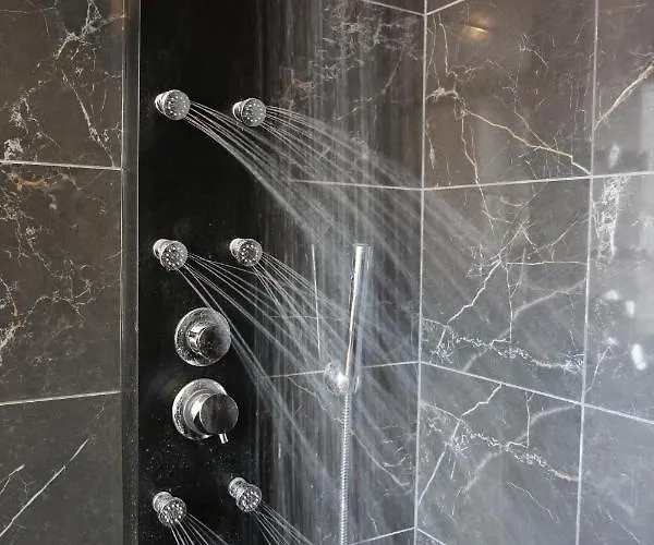 Les Perles Amienoises-suite Luxe Centre-parking Apartment